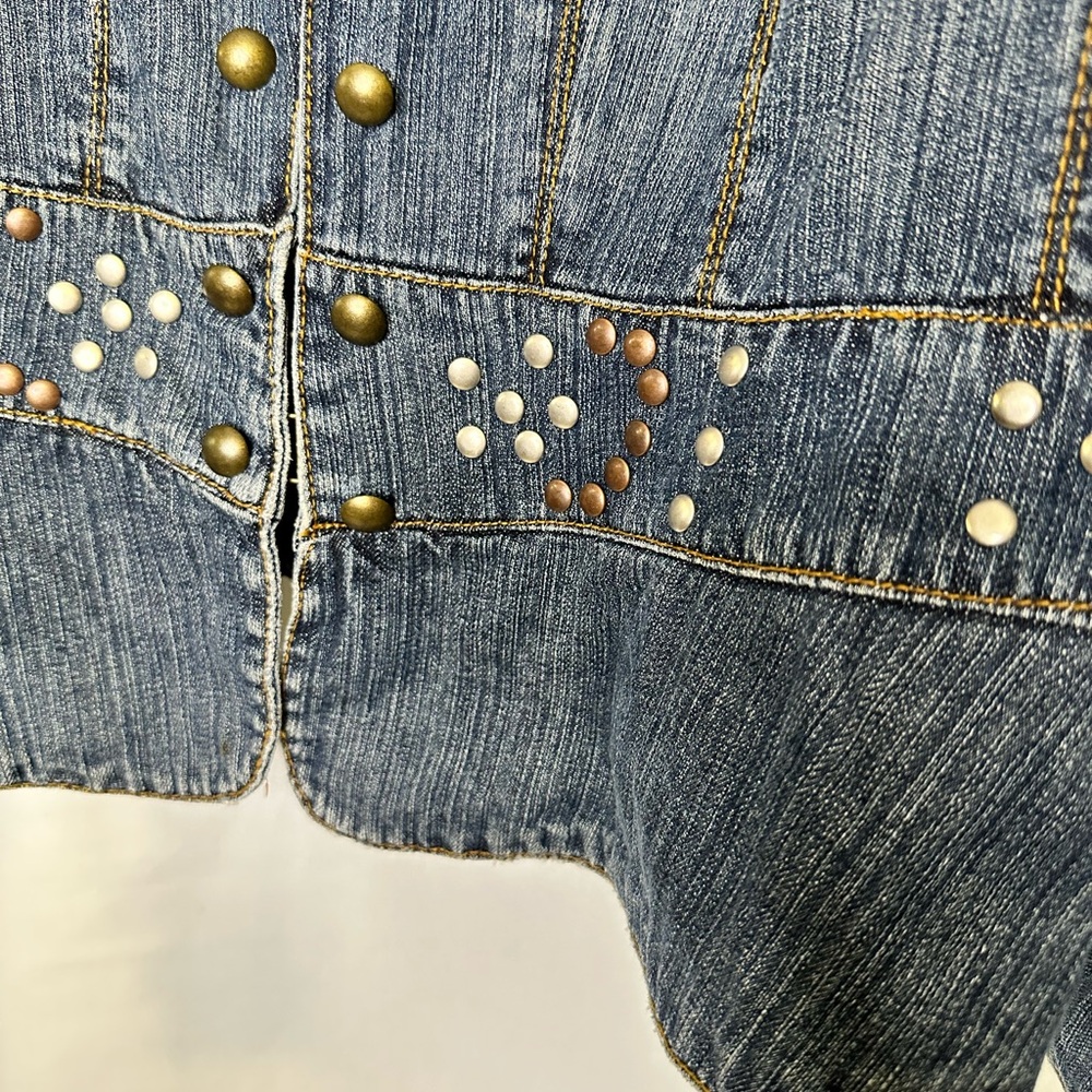 Faded Glory Jean Jacket with Stud and hook and bar closures Band Boho Glam Biker - Picture 2 of 7